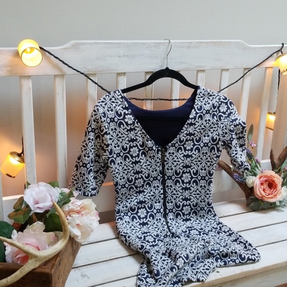 Blue floral print mini dress - Picture 3 of 4